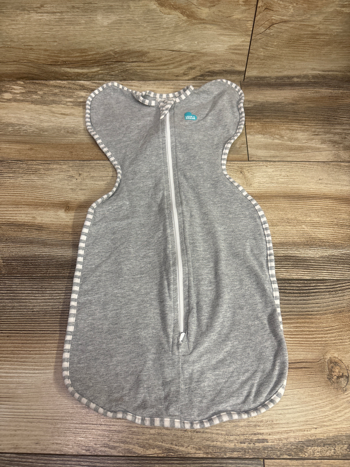 Love To Dream Swaddle Up Stretch Cotton Grey sz Small/Newborn