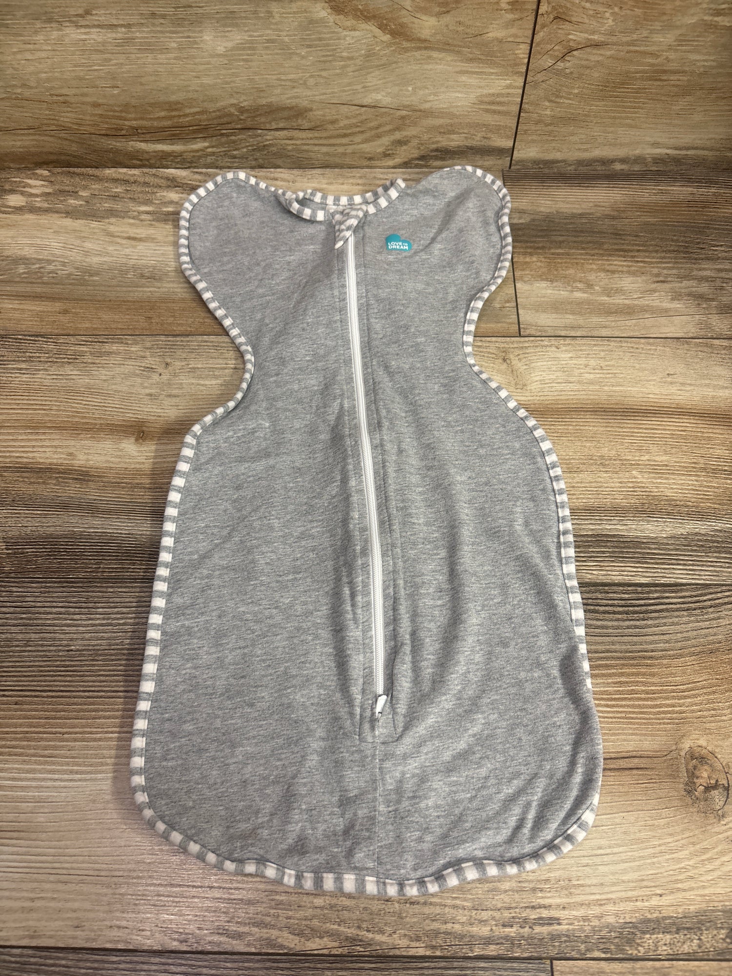 Love To Dream Swaddle Up Stretch Cotton Grey sz Small/Newborn