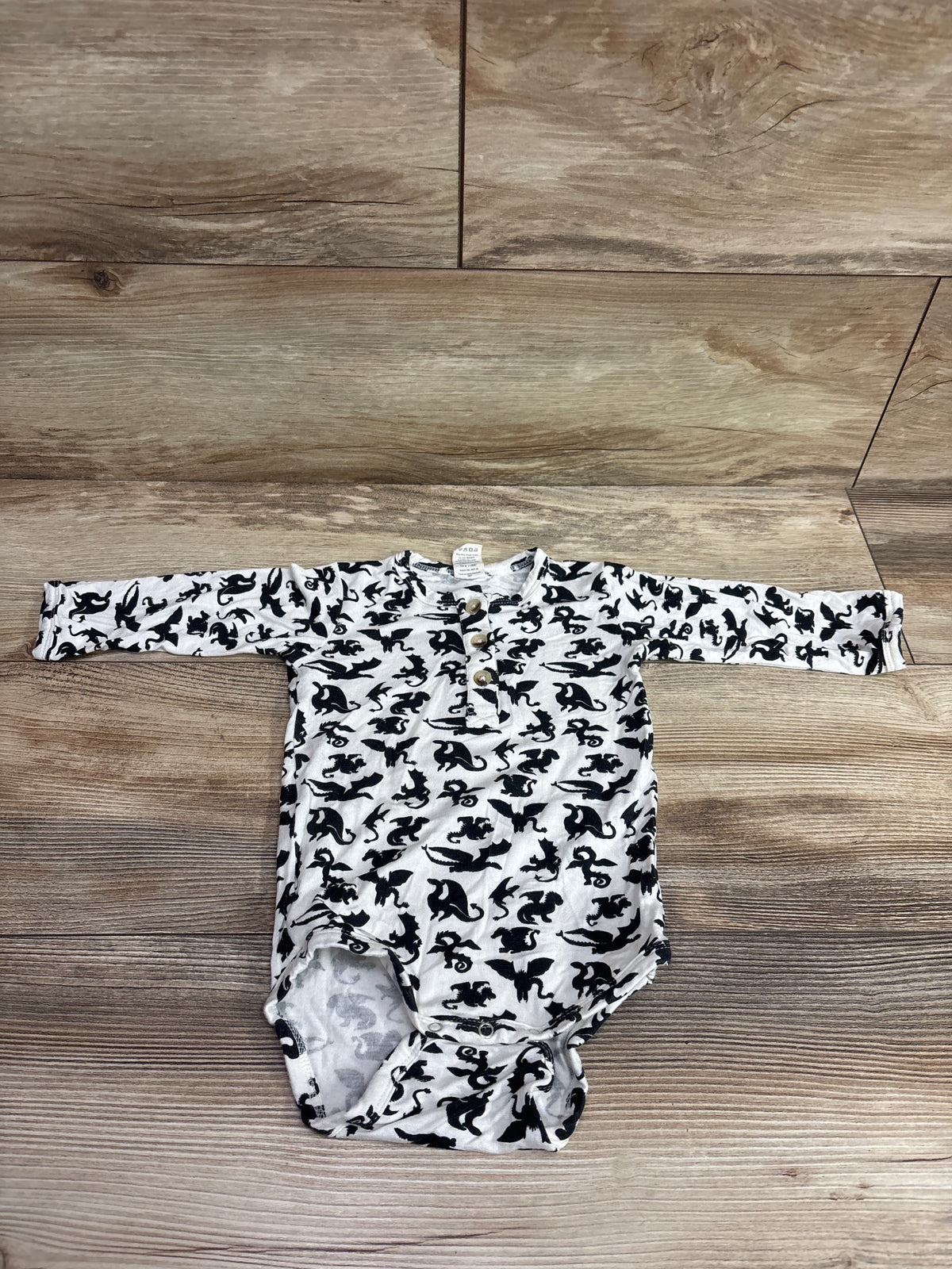 Kate Quinn Bamboo Henley Dragon Print Bodysuit White sz 6-12m