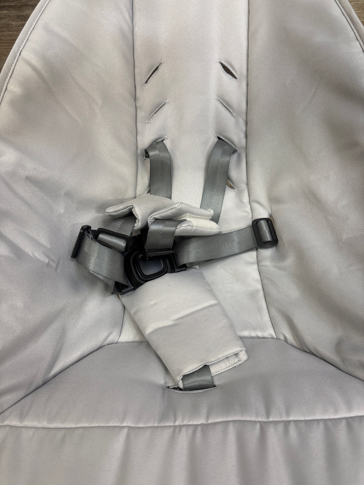 4moms mamaRoo Multi-Motion Baby Swing Smart Connectivity in Grey