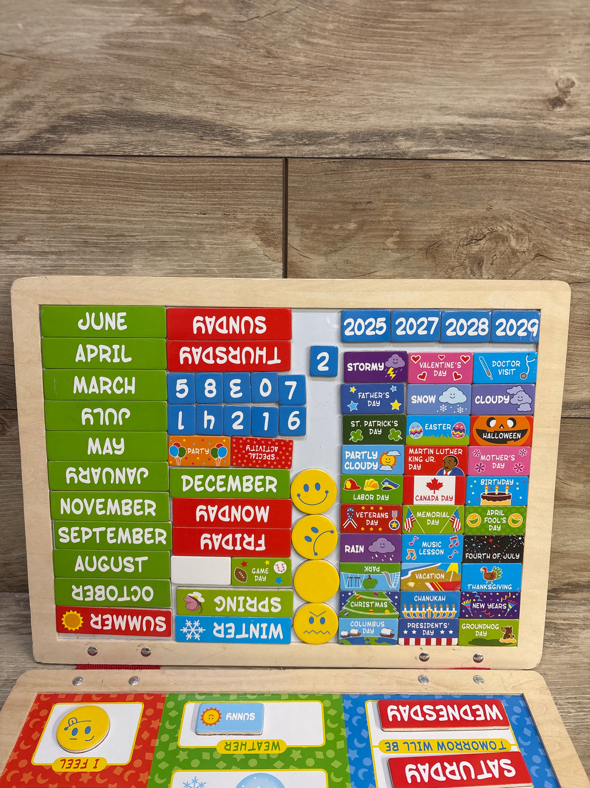 Melissa & Doug My Magnetic Daily Calendar