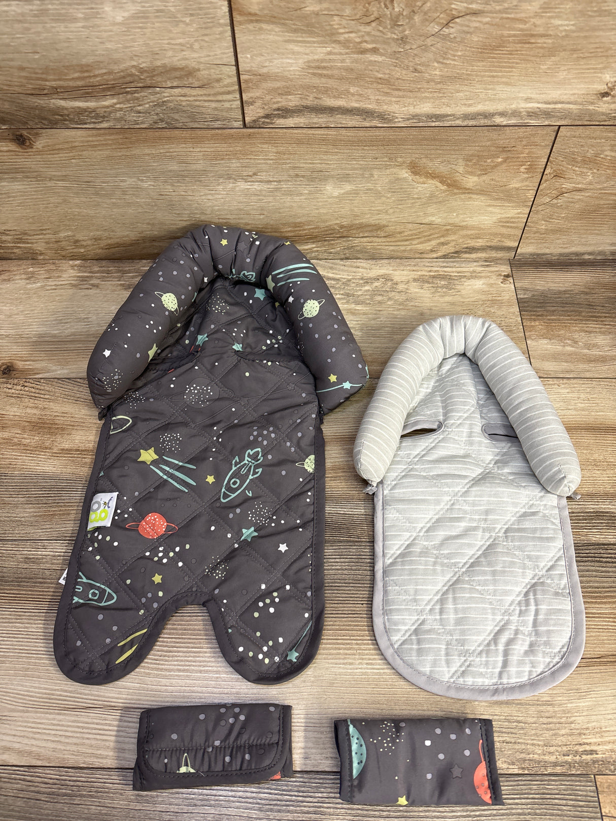 GoldBug Duo Car Seat Head Support and Strap Cover, Gray Space