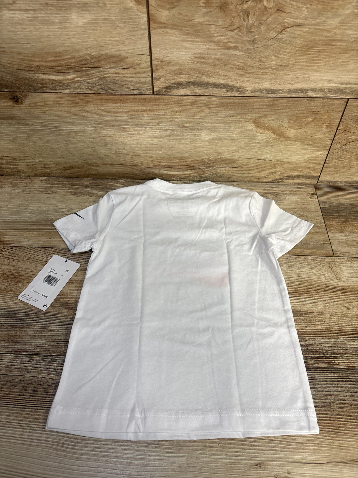 NEW Nike Sportswear Shirt White sz 4T