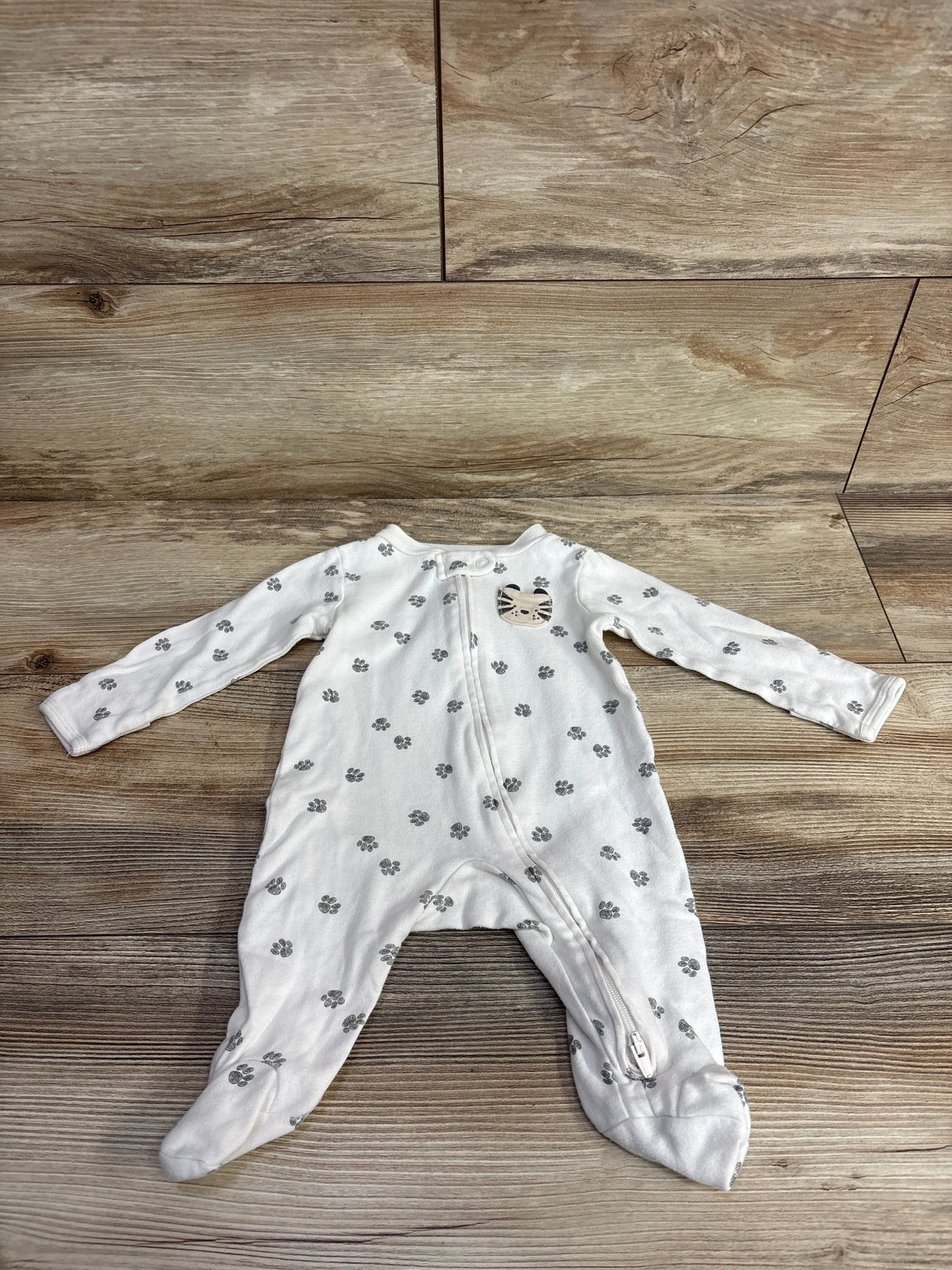 Carter's Paw Print Sleeper White sz 3m