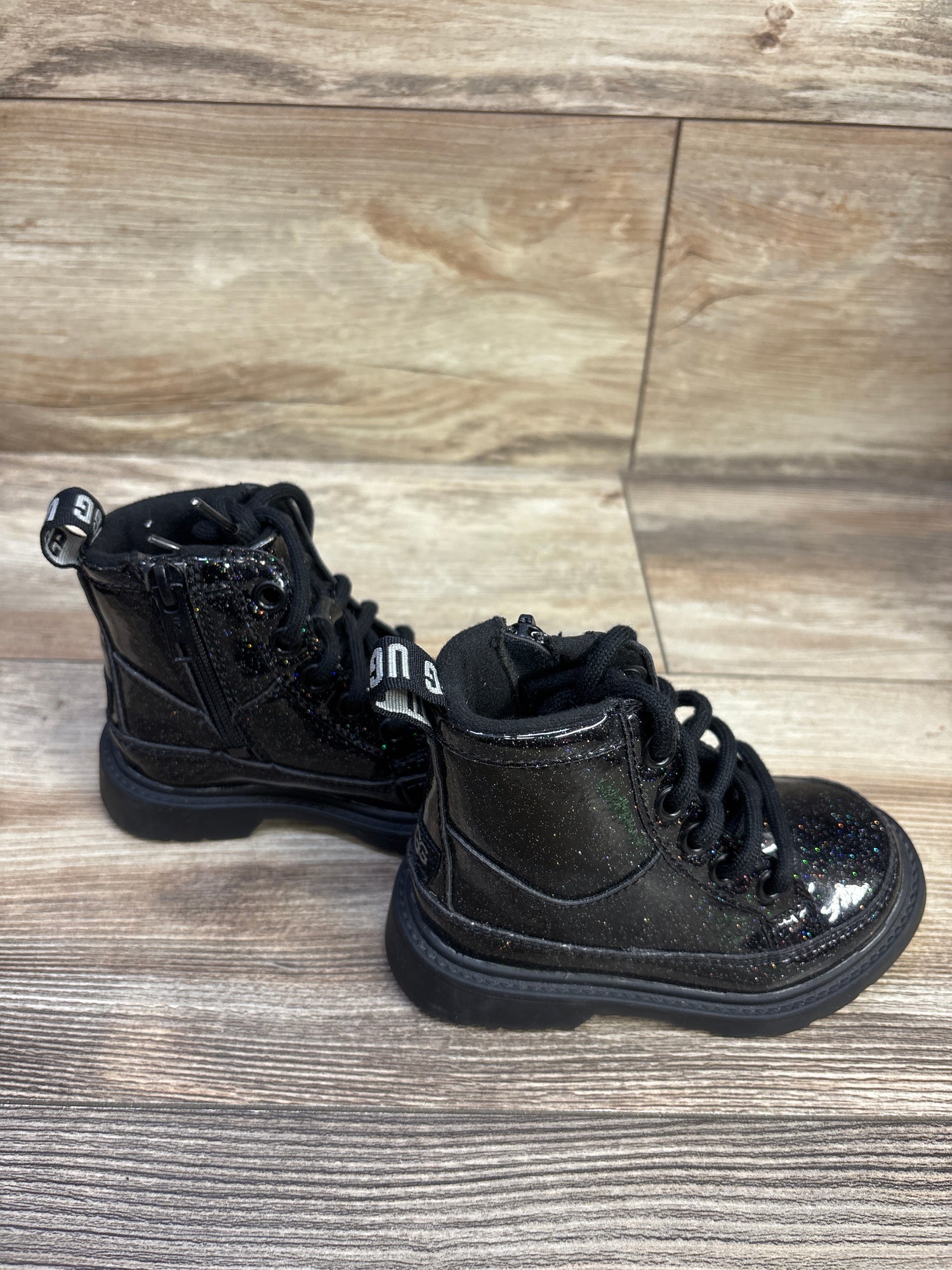 UGG Kids Robley Glitter Boots Black sz 7c