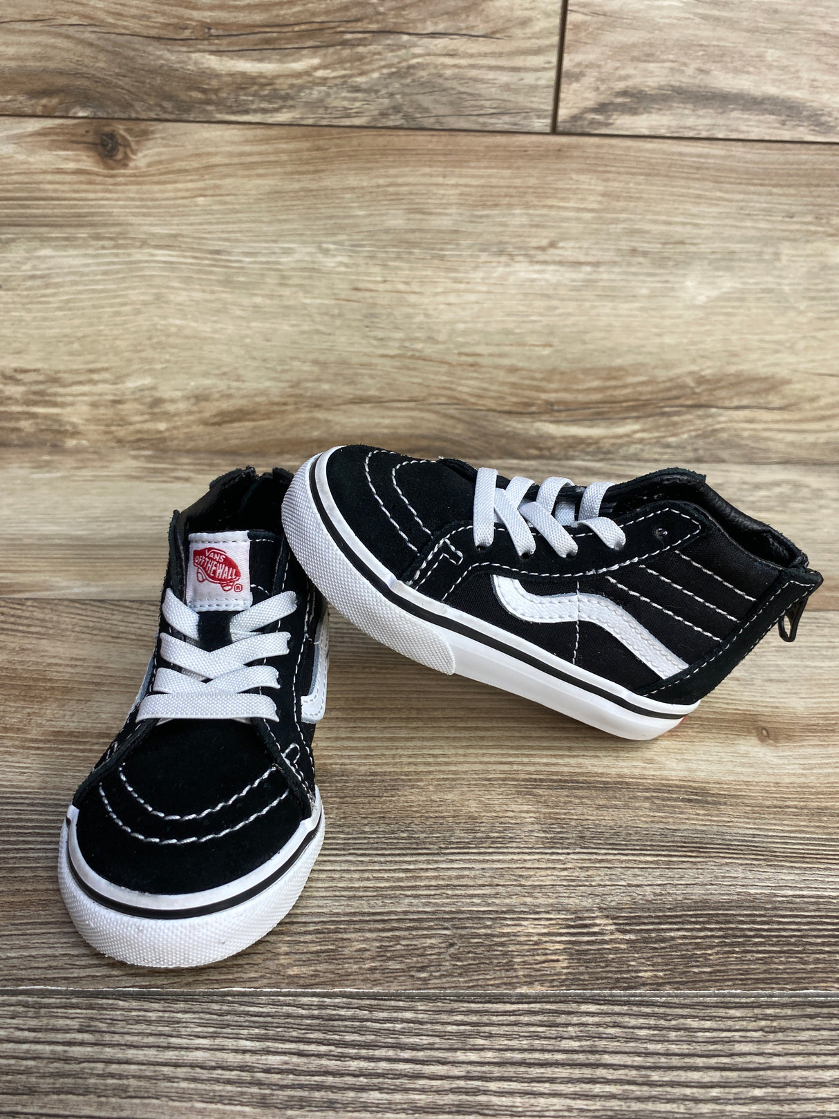 Vans Sk8-Hi Zip Shoes, Black sz 6c