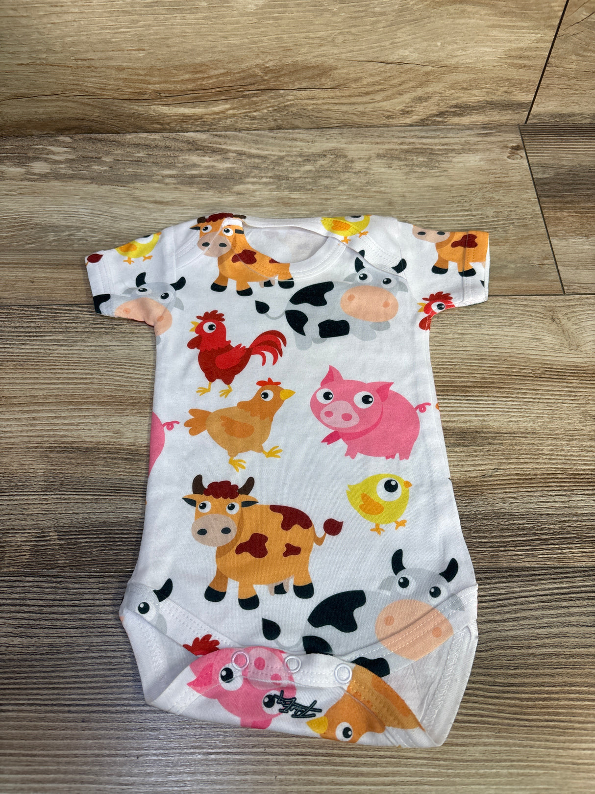 Twisted Envy Farm Animal Bodysuit White sz 0-3m