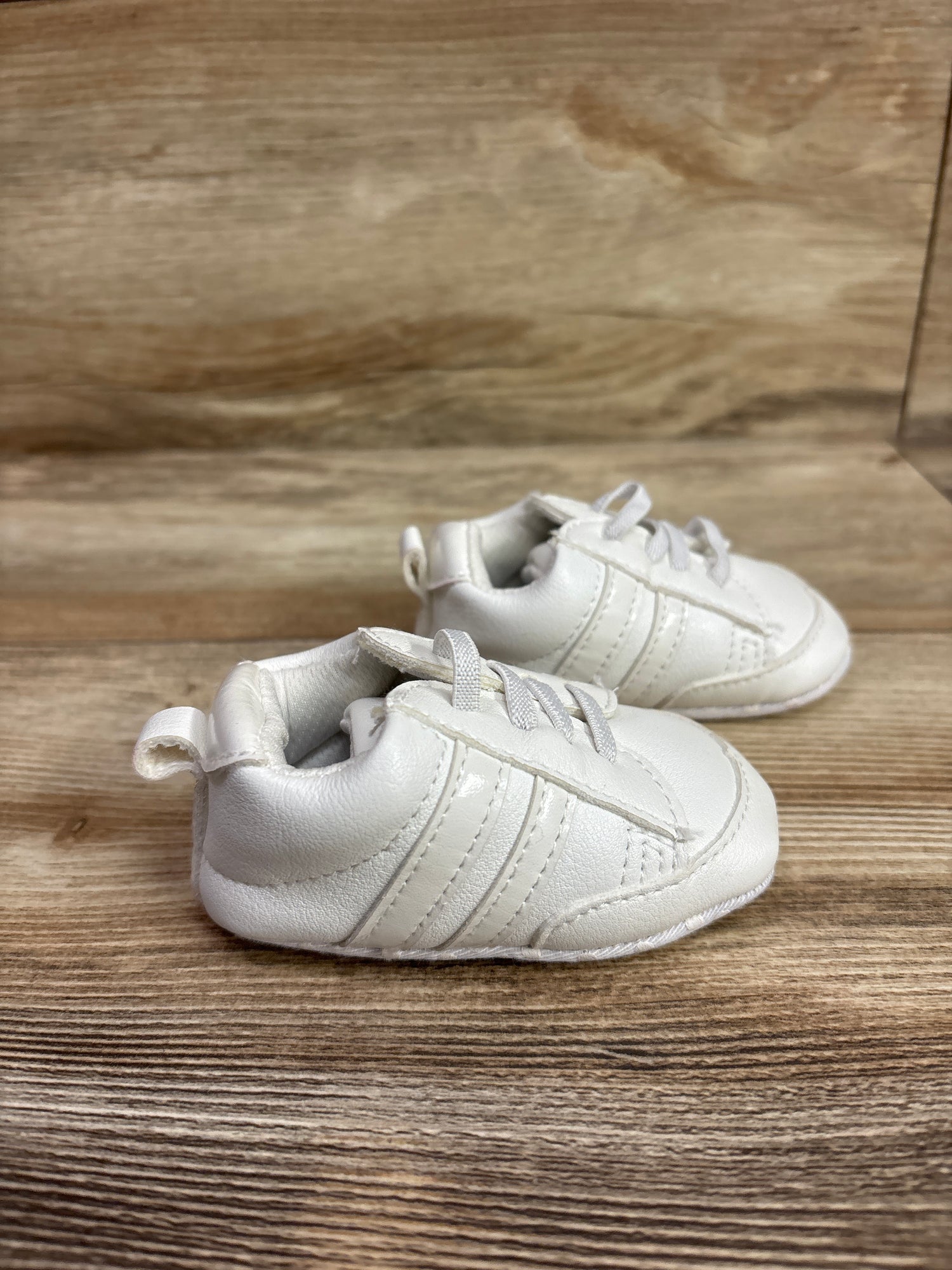 KIDSUN Anti-Slip Soft Sole Sneakers White sz 1c
