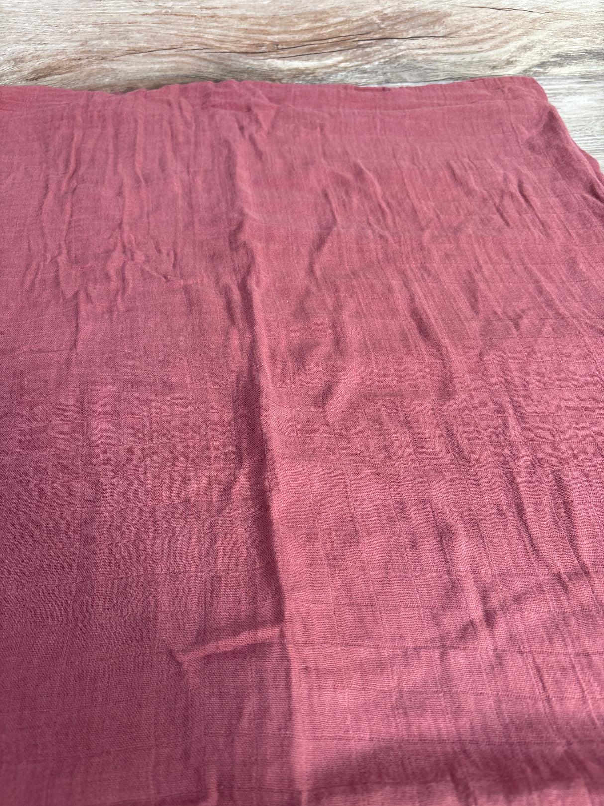 Momcozy Bamboo Swaddle Blanket Burgundy