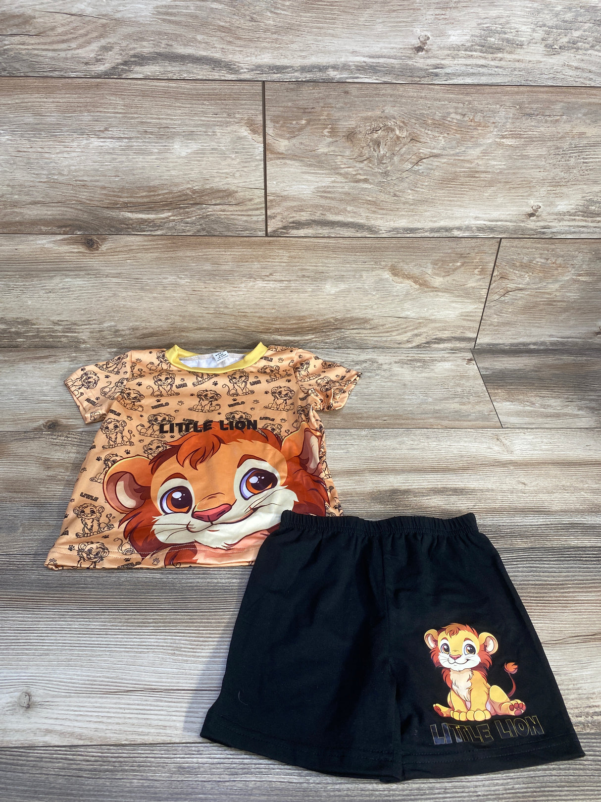 Shein 2pc Little Lion Shirt & Shorts Yellow sz 18-24m