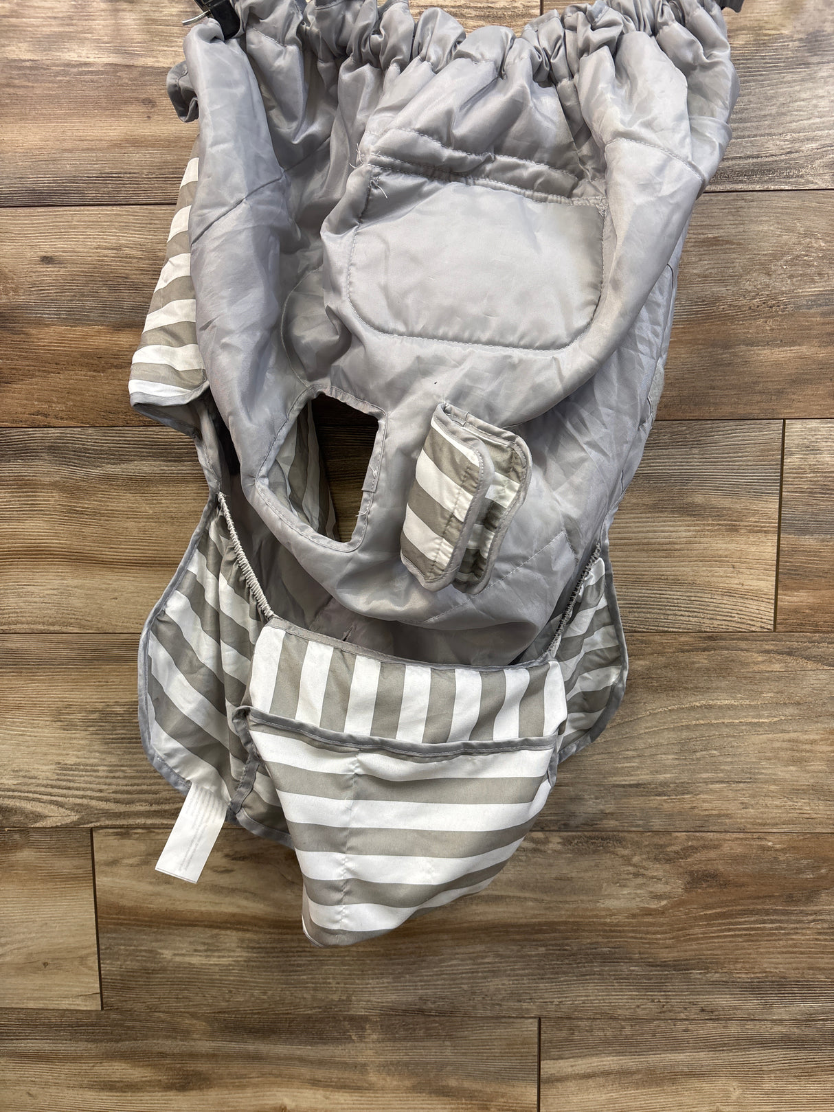 Suessy 2-in-1 Shopping Cart & High Chair Cover, Striped