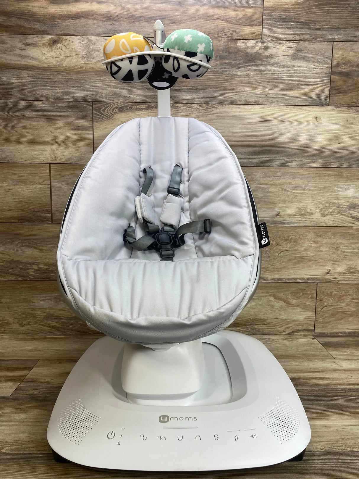 4moms mamaRoo Multi-Motion Baby Swing Smart Connectivity in Silver