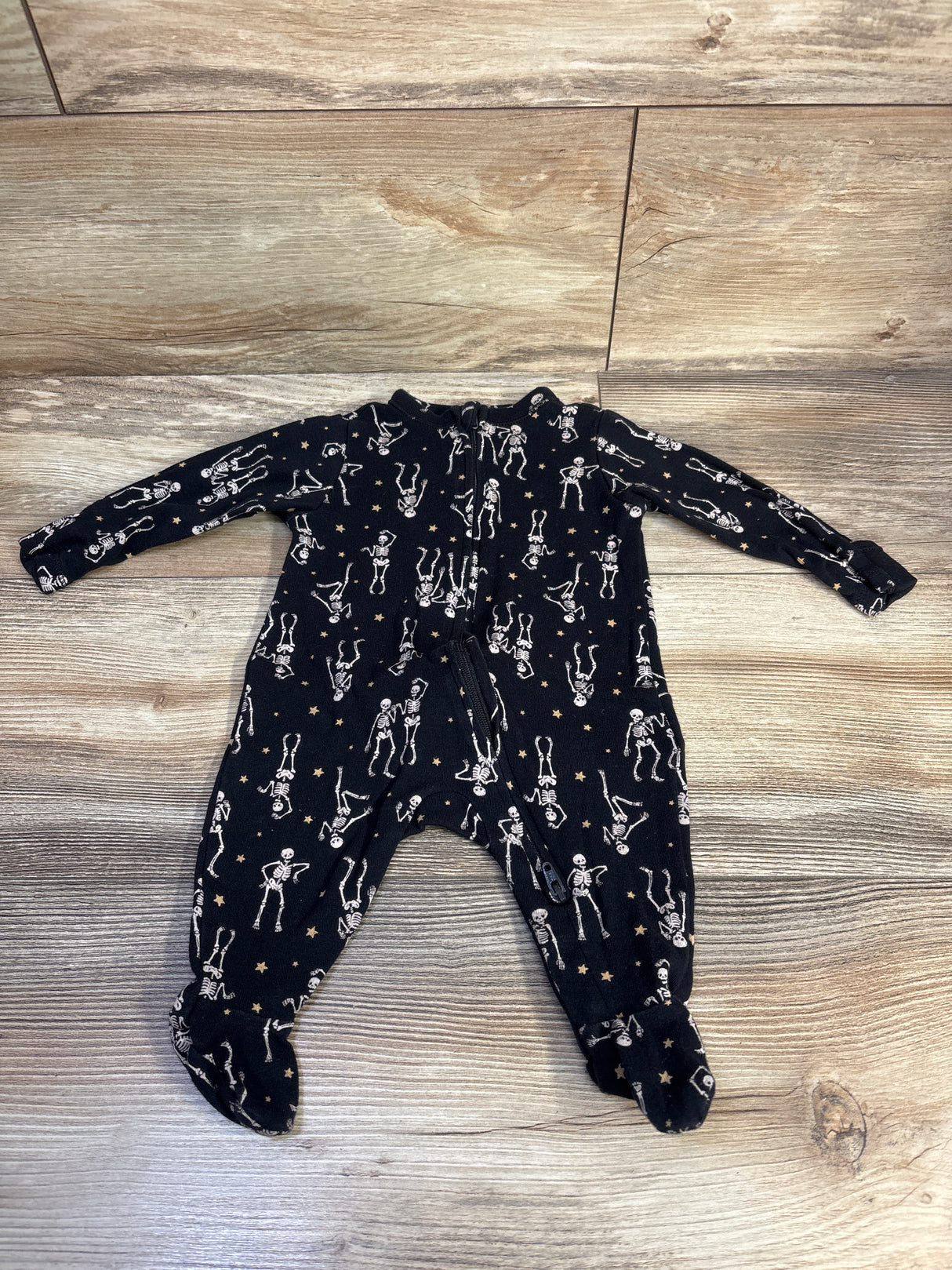 Old Navy Halloween Skeleton Sleeper Black sz 0-3m