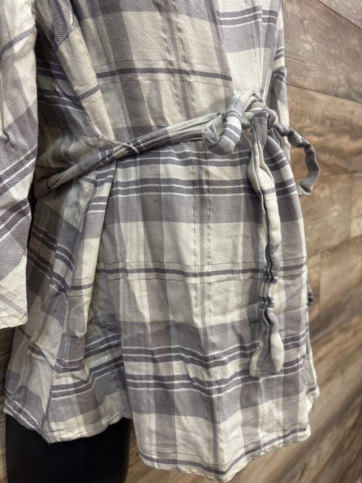 Motherhood Maternity Plaid Waist Tie Top Grey sz Medium - Me n Mommy To Be