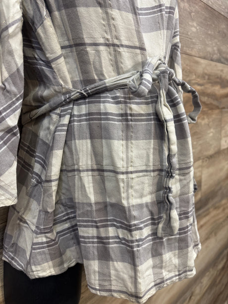 Motherhood Maternity Plaid Waist Tie Top Grey sz Medium - Me n Mommy To Be
