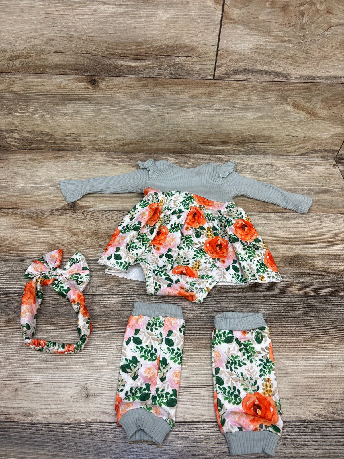 Long Sleeve Ribbed Floral 3pc Bodysuit Dress, Leg Warmers, & Headband Set Green sz 3-6m