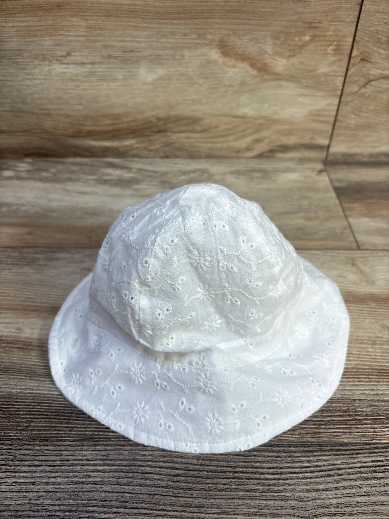 Eyelet Bucket Hat White sz 48cm