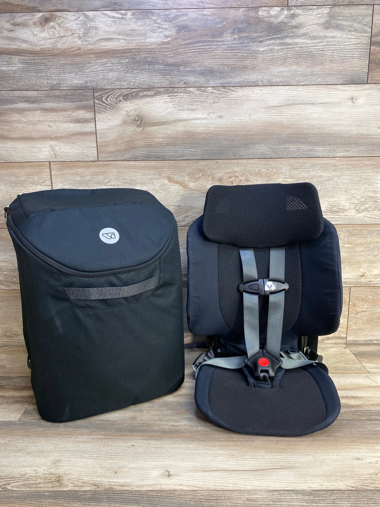 Pico Portable Car Seat + Carry Bag Black