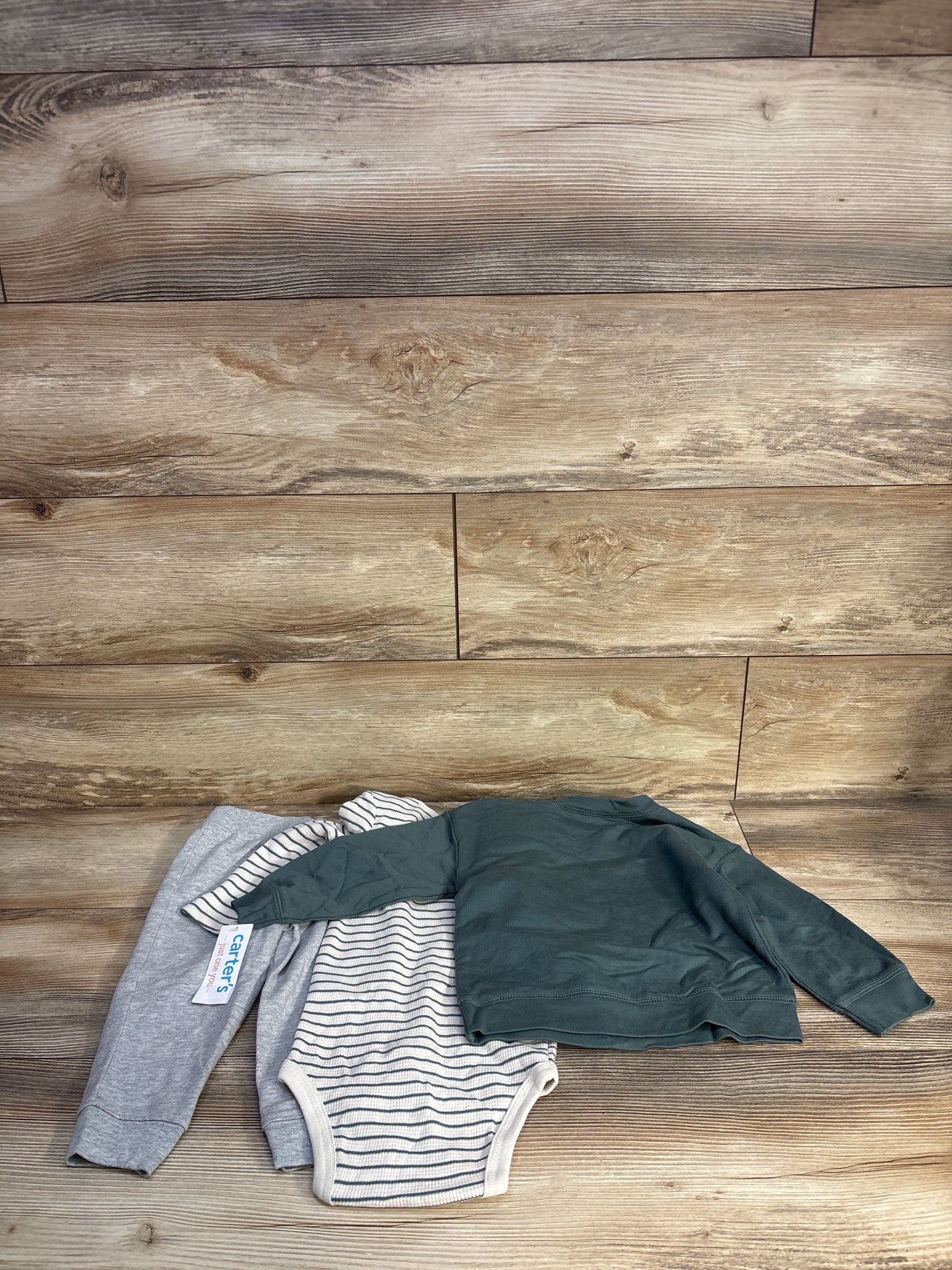 NEW Just One You 3pc Fox Sweatshirt, Bodysuit & Jogger Set Green sz 18m