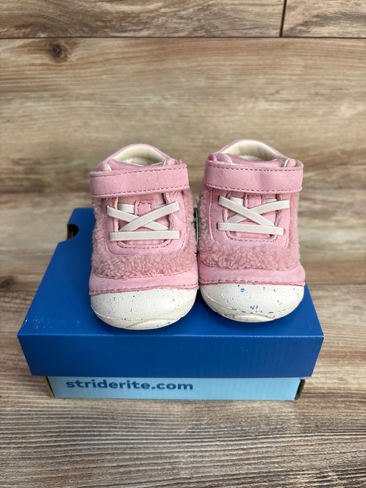 NEW Stride Rite Sm Cedar Sneakers Pink sz 4c