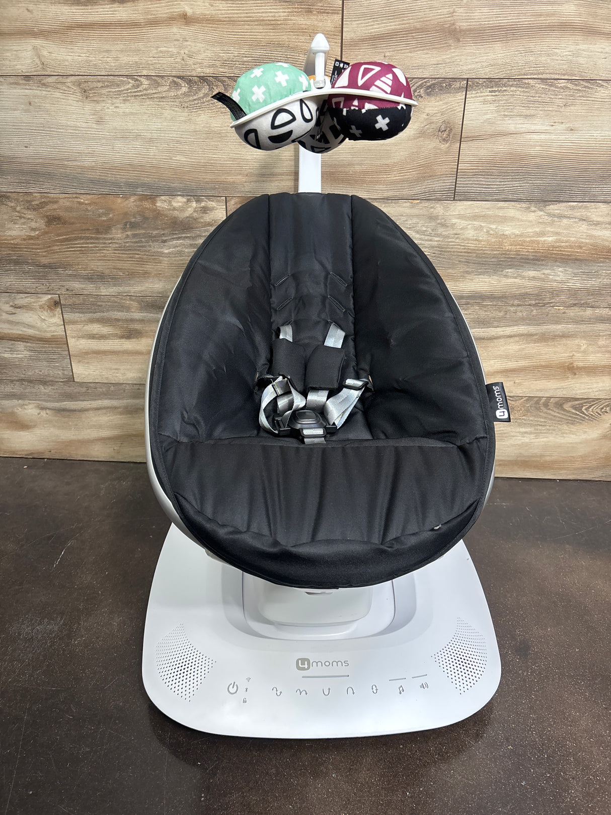4moms mamaRoo Multi-Motion Baby Swing Smart Connectivity in Black