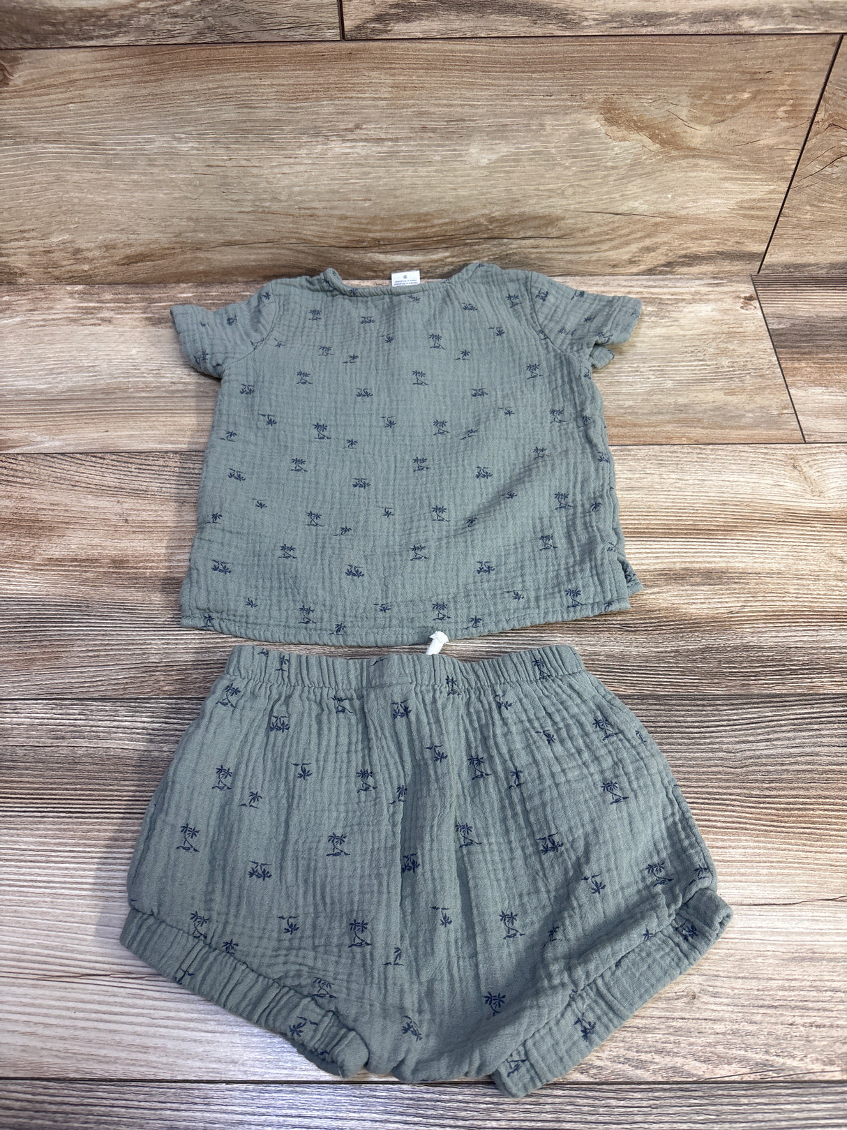 Just One You 2pc Gauze Henley Shirt & Shorts Set Green sz 12m