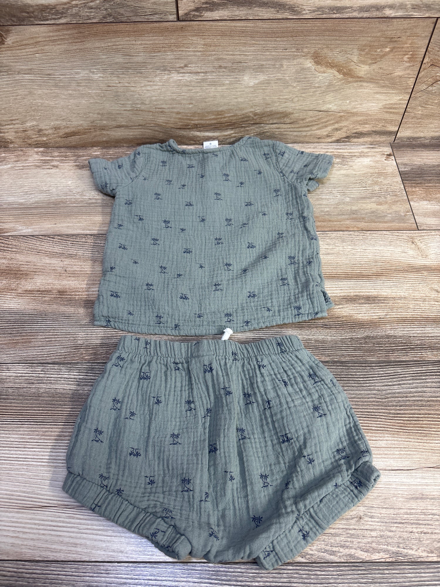 Just One You 2pc Gauze Henley Shirt & Shorts Set Green sz 12m