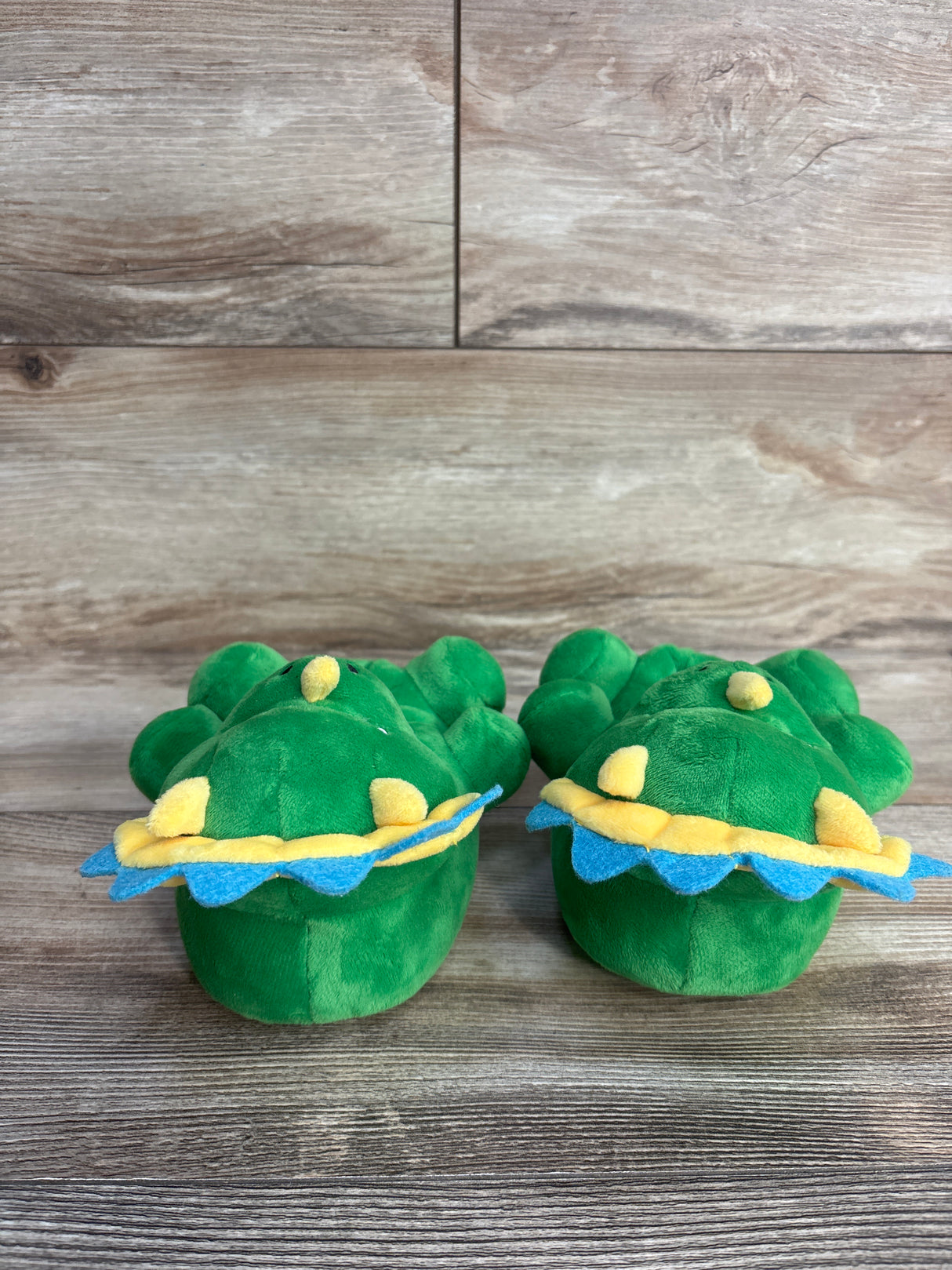 Wonder Nation 3D Dinosaur Slippers Green sz 5/6c