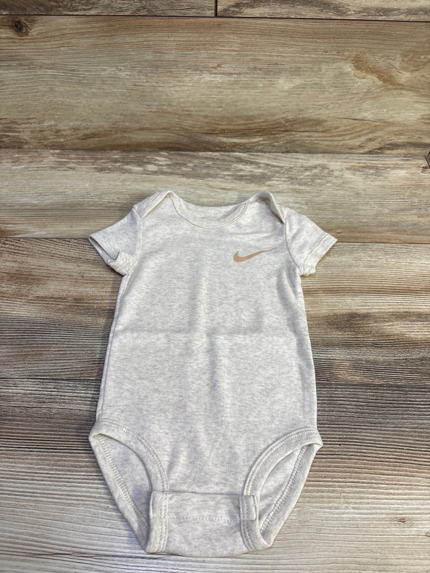 Nike Bodysuit Beige sz 12m
