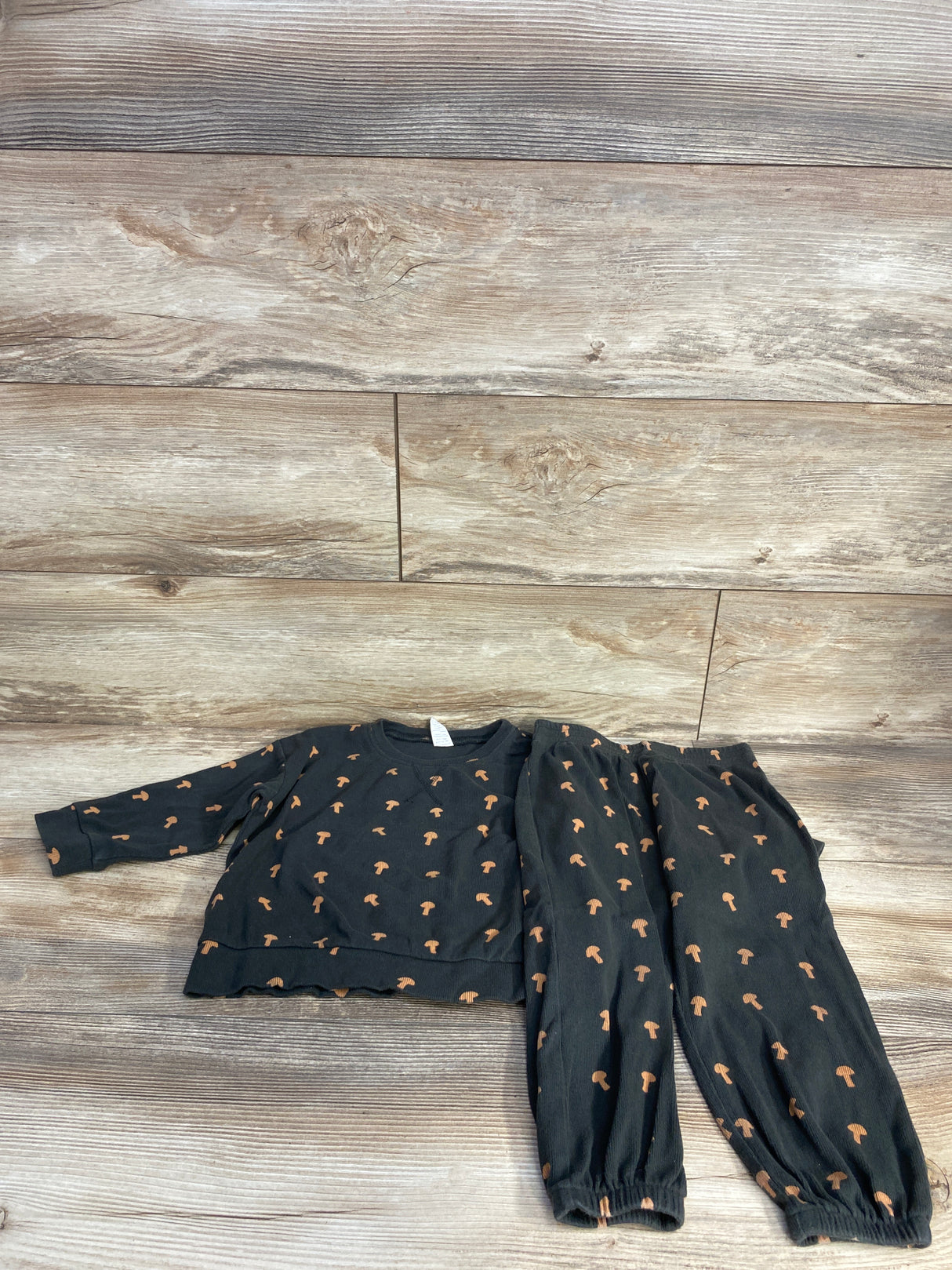 Kate Quinn 2pc Ribbed Mushroom Shirt & Joggers Set Grey sz 3T