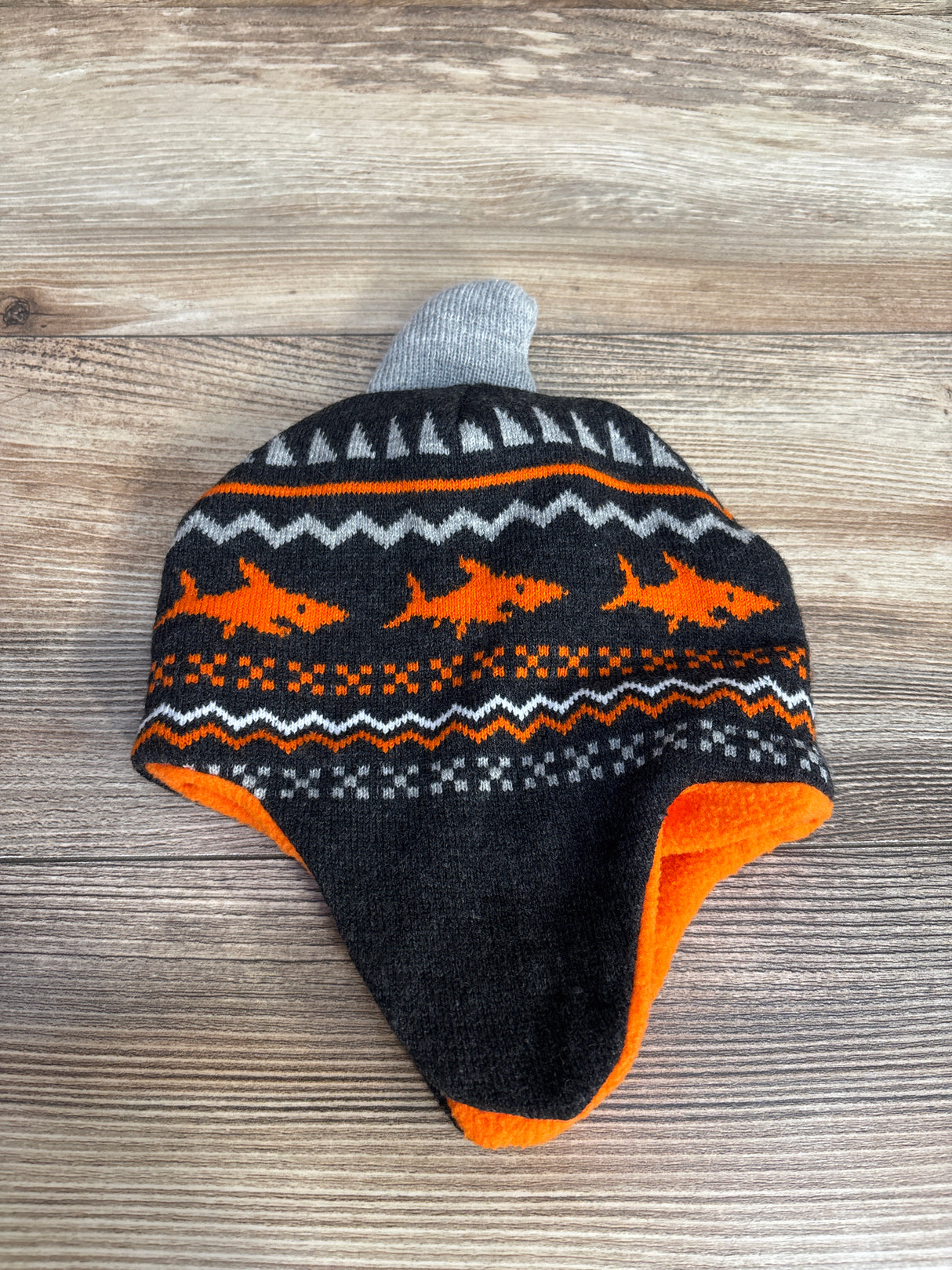 Shark Beanie w/ Fin Grey