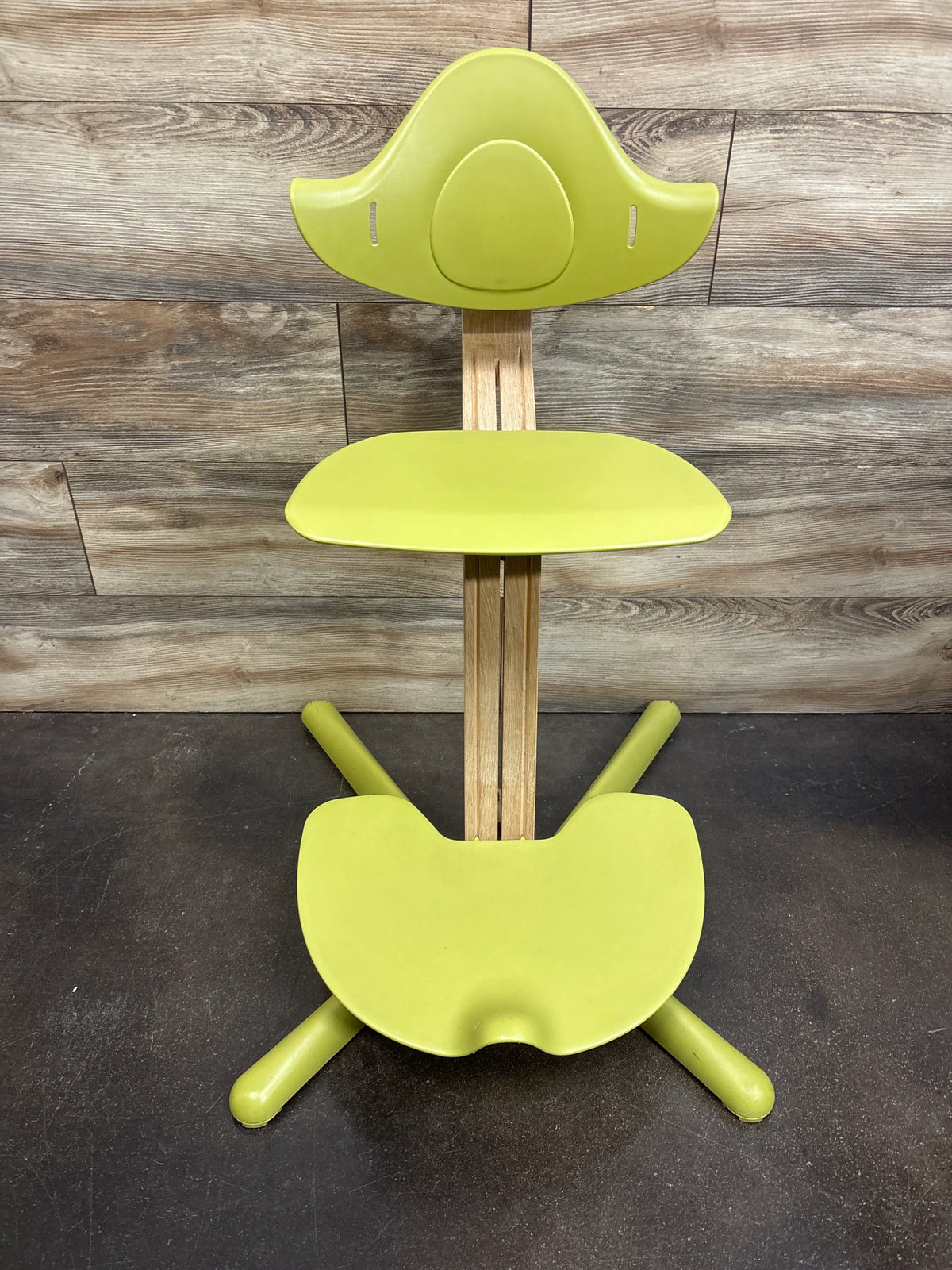 Stokke Nomi Adjustable High Chair in Green