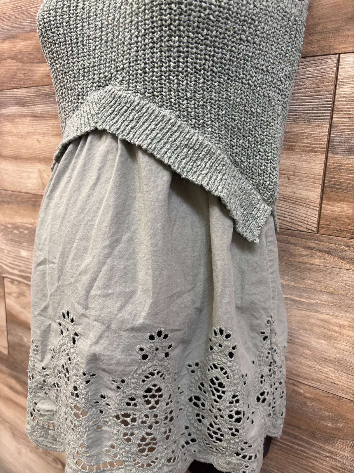 A Pea In The Pod Maternity Knit Eyelet Sleeveless Top Green sz Small