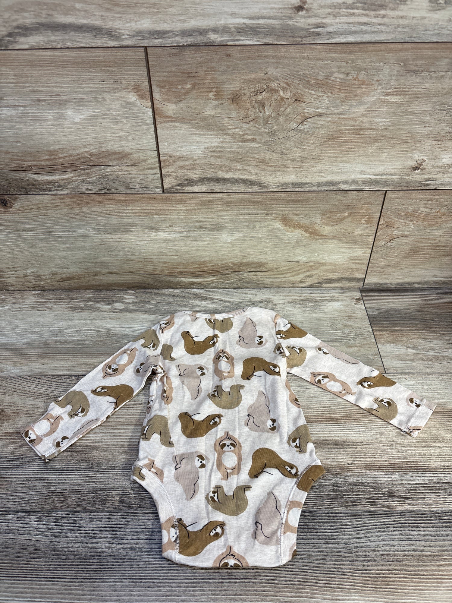 Old Navy Sloth Bodysuit Beige sz 6-12m