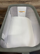 Baby Delight Beside Me Dreamer Bedside Bassinet in Grey