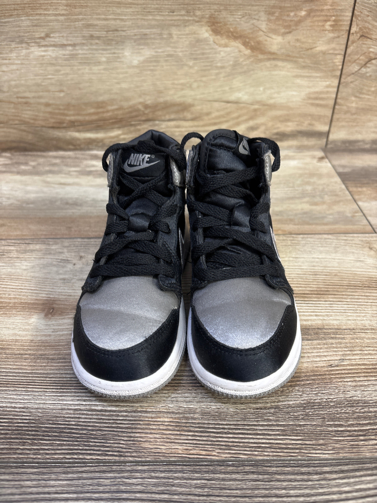 Air Jordan 1 Retro High OG 'Satin Shadow' Sneakers sz 9c