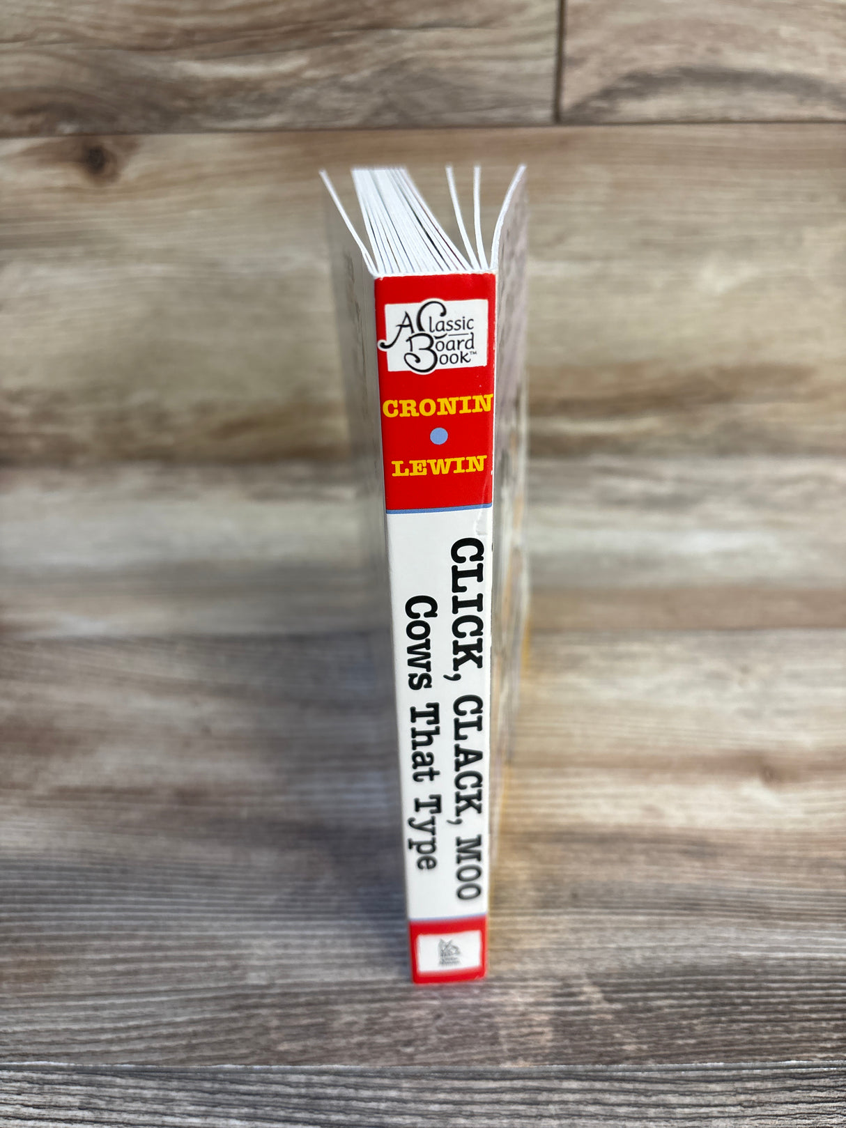 Click, Clack, Moo: Cows That Type Board Book