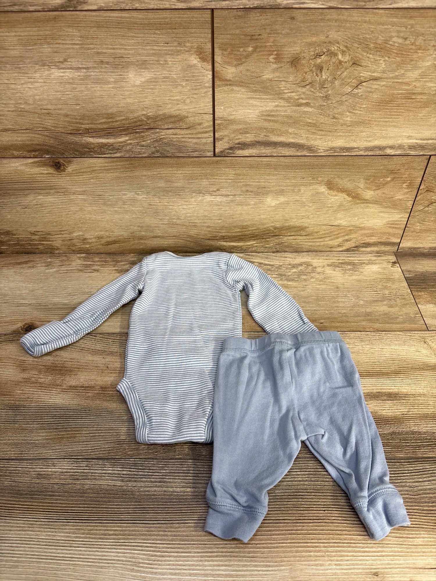 Just One You 2pc Striped Bodysuit & Pants Set Blue sz 3m