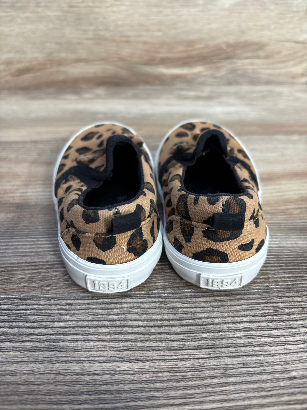 Old Navy Leopard Print Canvas Slip-On Sneakers, Brown sz 6c