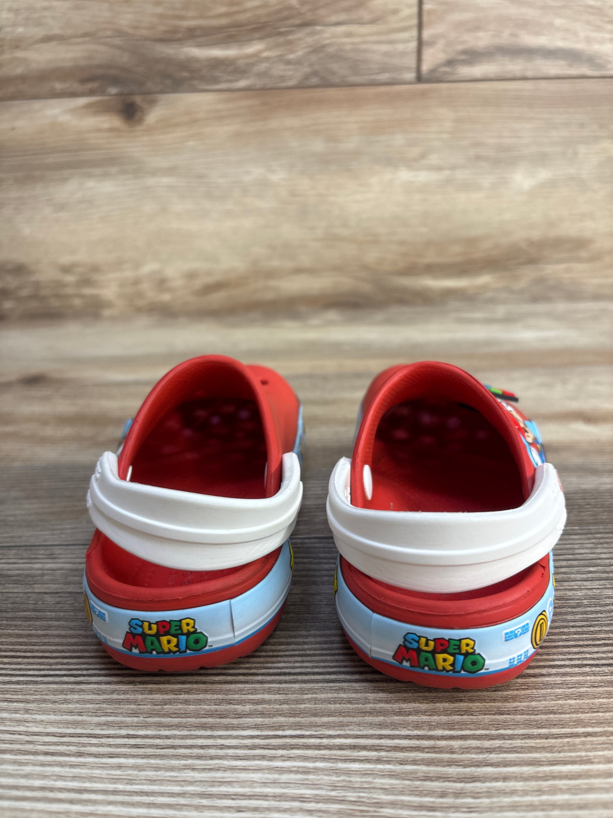 Crocs Fun Lab Super Mario Lights Clogs, Red sz 7c