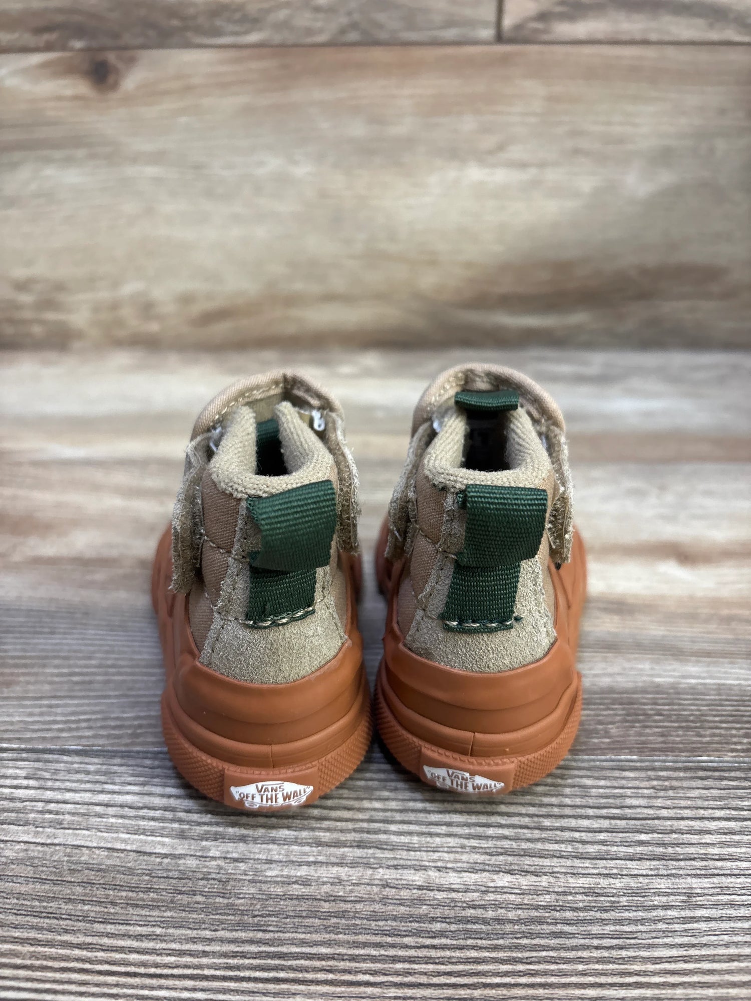 Vans MTE Slip-On Hi Terrain V Sneakers sz 5c