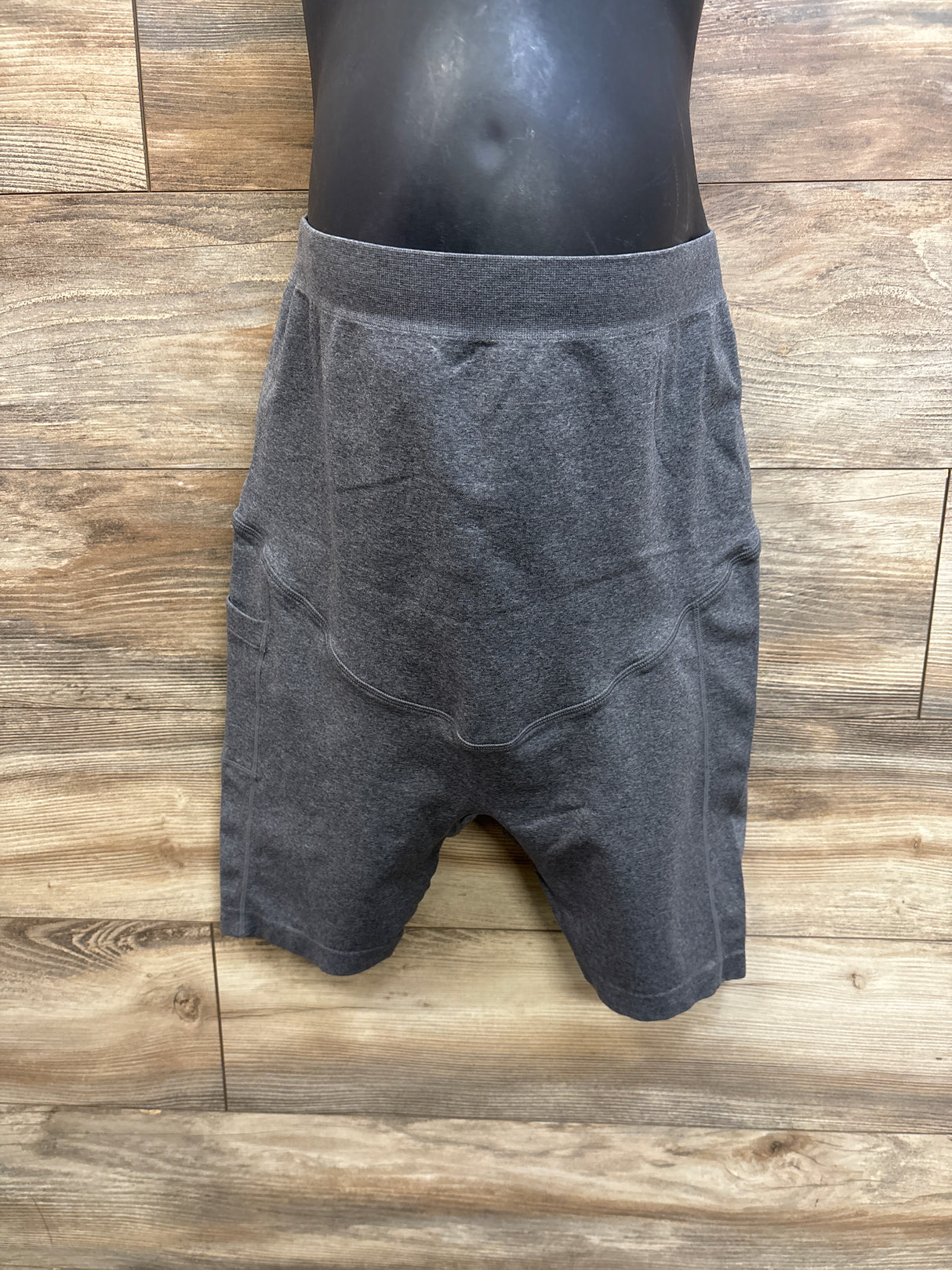 Time & Tru Maternity Bike Shorts Grey sz Large