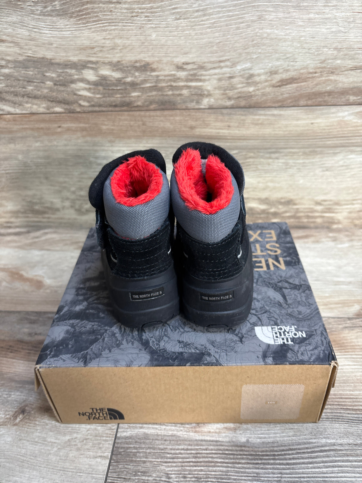 NEW The North Face Alpenglow Winter Boots Grey sz 7c