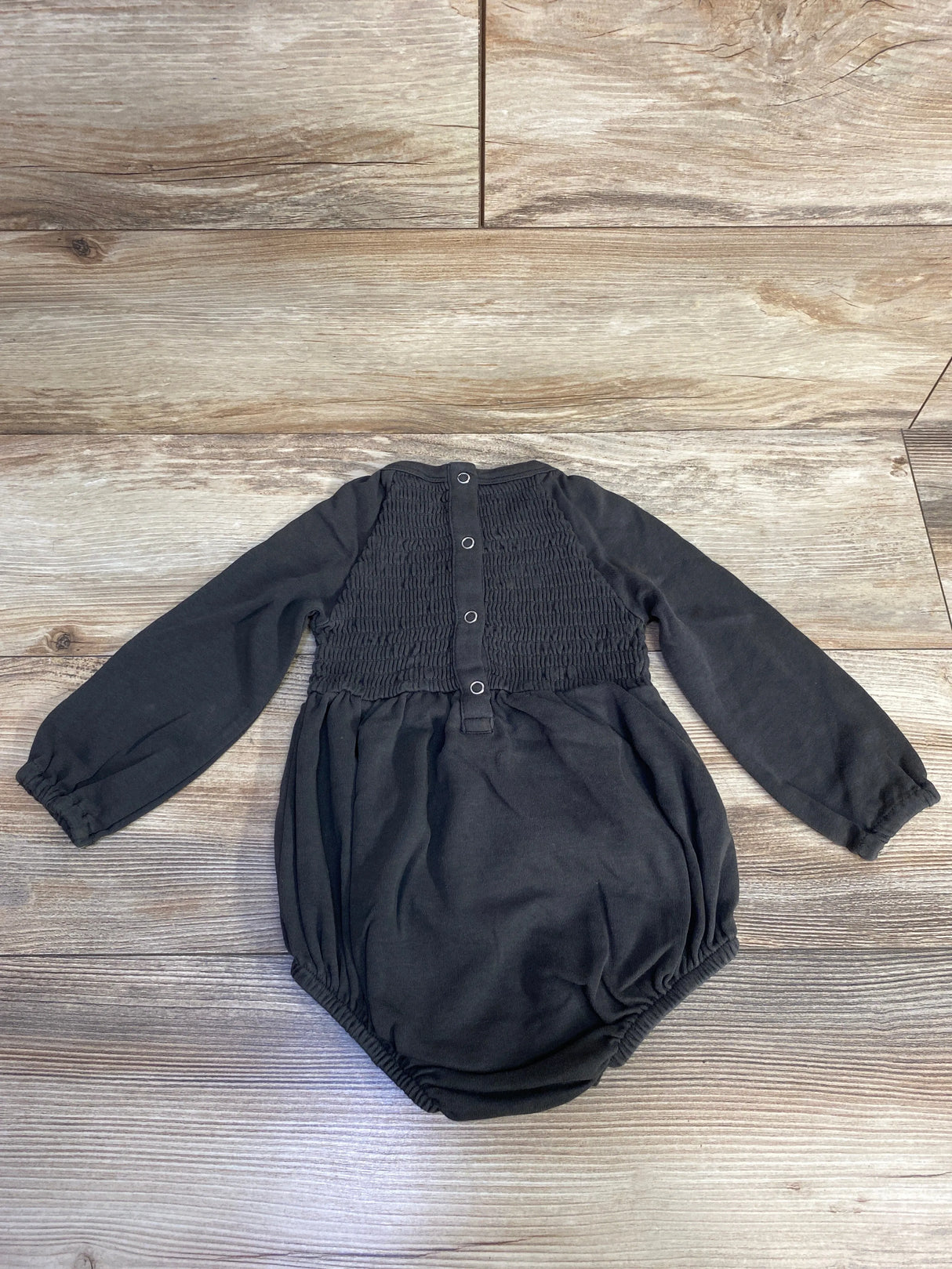 Kate Quinn Smocked Bubble Romper Grey sz 12-18m