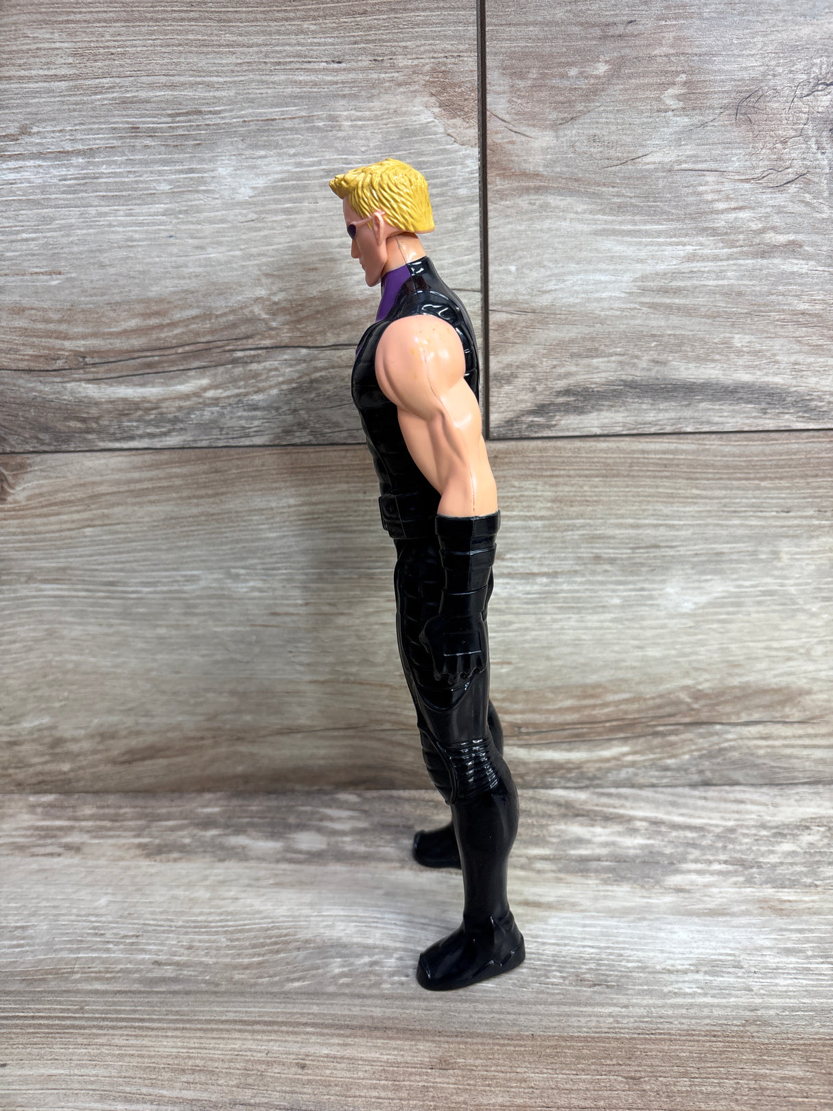 Marvel Legends Series Hawkeye Action Figure