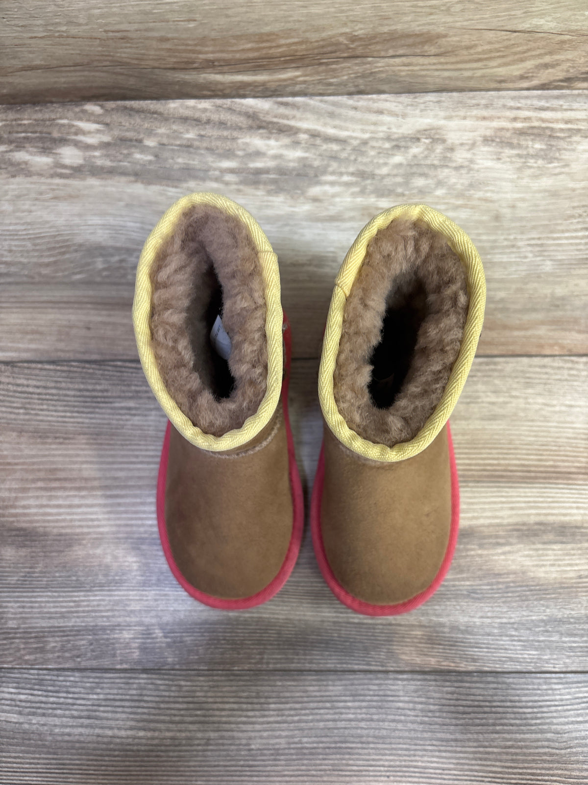 UGG Classic II Boots, Rainbow sz 9c