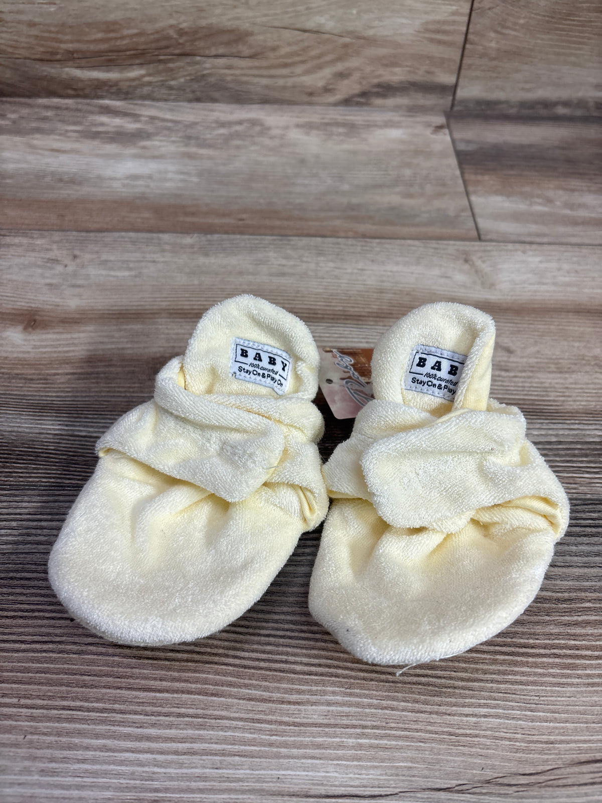 NEW Polar Feet Fleece Booties with Gripper Bottoms Cream sz 12-18m/4c