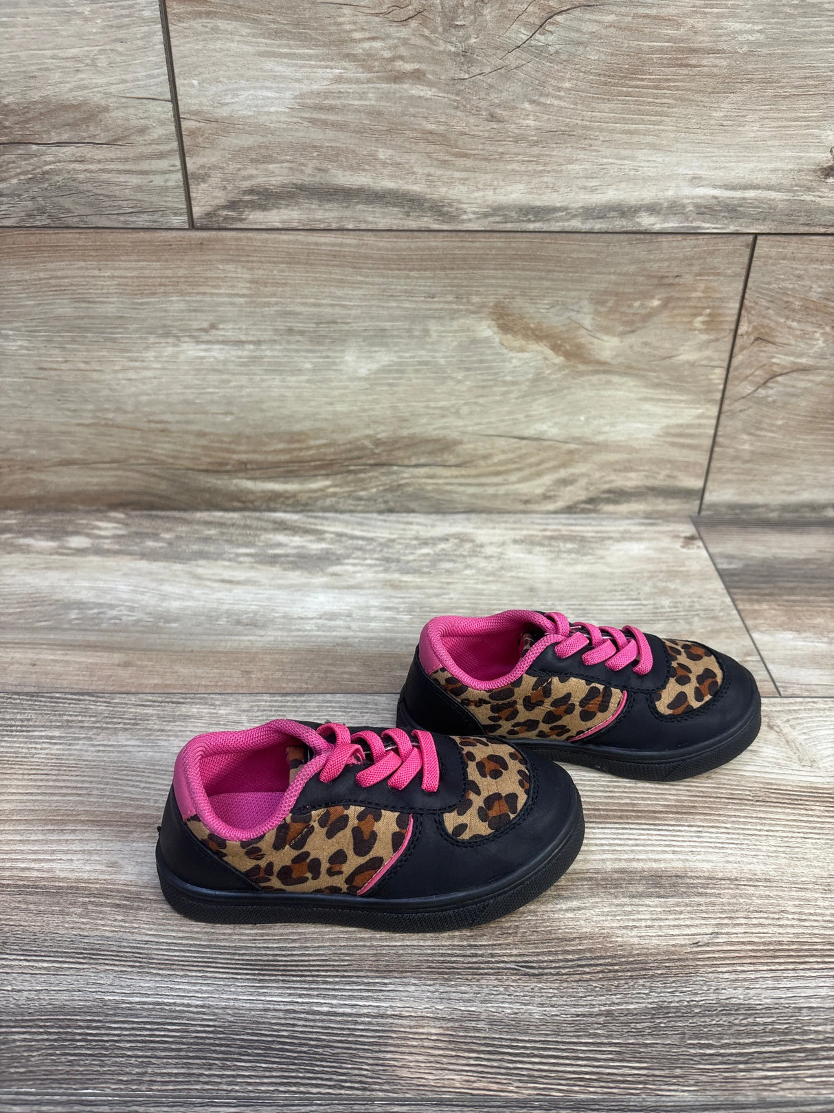 Oomphies Parker Cheetah Print Sneakers Black sz 8c