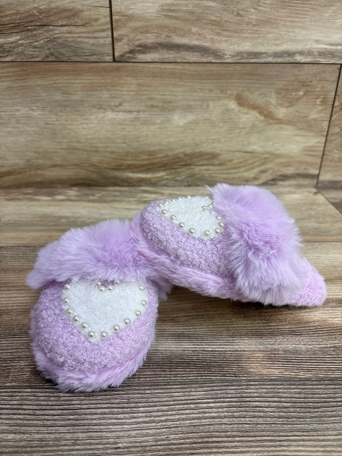 OMG Accessories Pearl Heart Plush Slippers Purple sz 12c