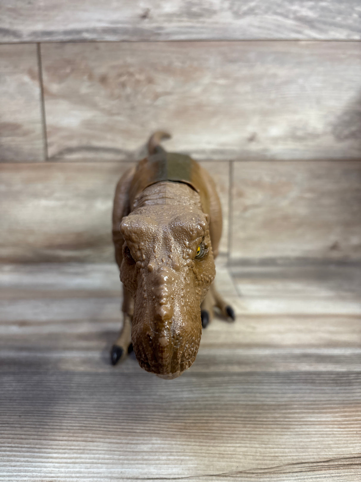 Jurassic World Camp Cretaceous Epic Roarin Tyrannosaurus Rex Action Figure